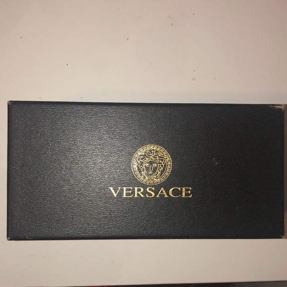 100% Authentic Versace Shades           Model VE 4361 NWT & Authentication Card - Picture 7 of 12